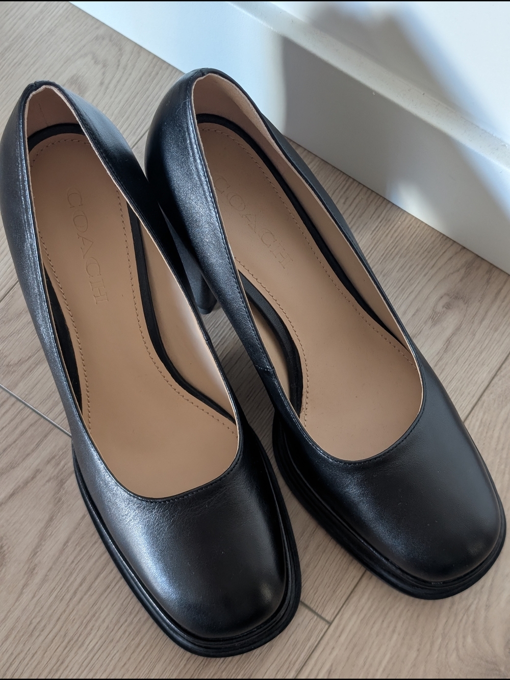 Coach Black Leather C Sculpted Block Heel Pumps - Picture 4 of 8